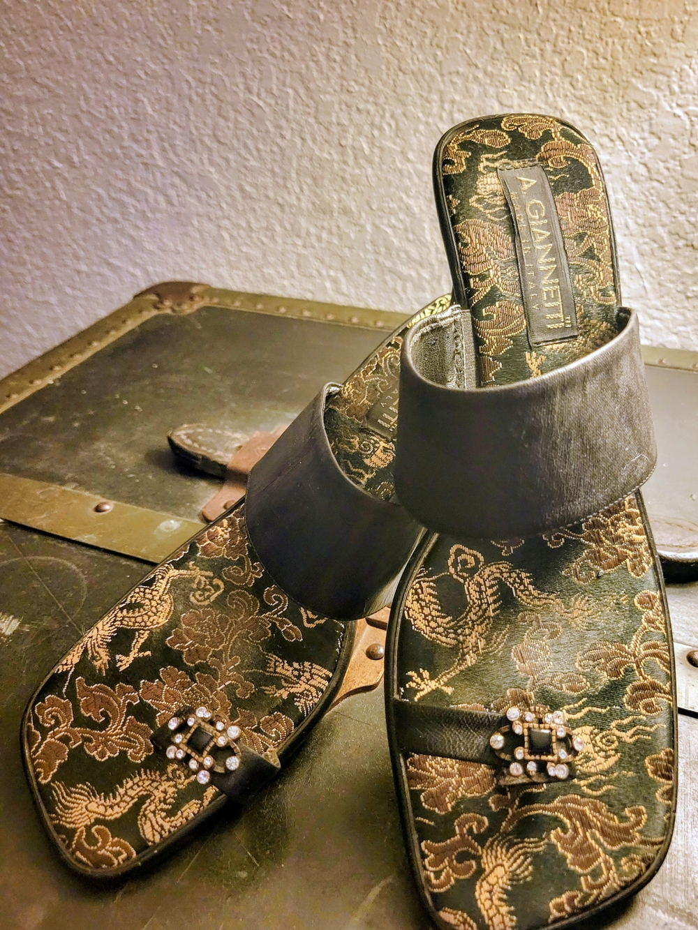 A. Giannetti. Made In Italy, Black & Gold. Beaded At Toe Slip On US 8